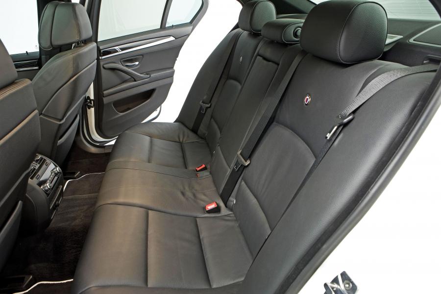 Интерьер Alpina B5 Bi-Turbo Limousine (F10) 2010 года  (UK) (фото 10 из 21)